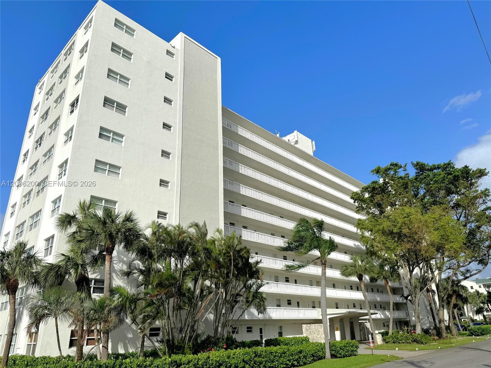 HORIZON HOUSE CONDO · #710 in Fort Lauderdale - Photo 1