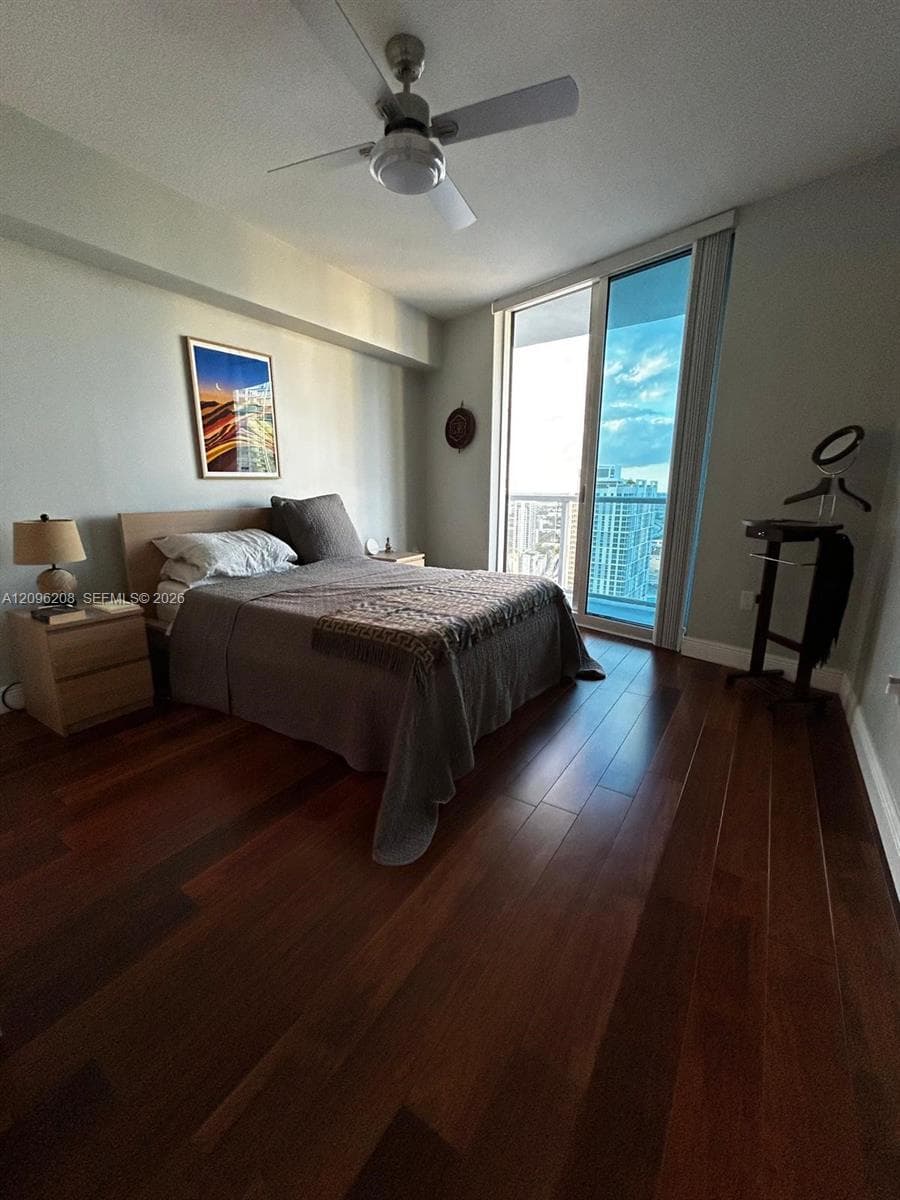 Latitude on the River · #3707 in Miami - Photo 4