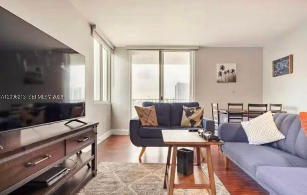 MADISON DOWNTOWN CONDO · #E-1009 in Miami - Photo 1