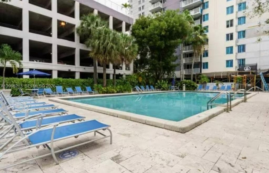 MADISON DOWNTOWN CONDO · #E-1009 in Miami - Photo 5