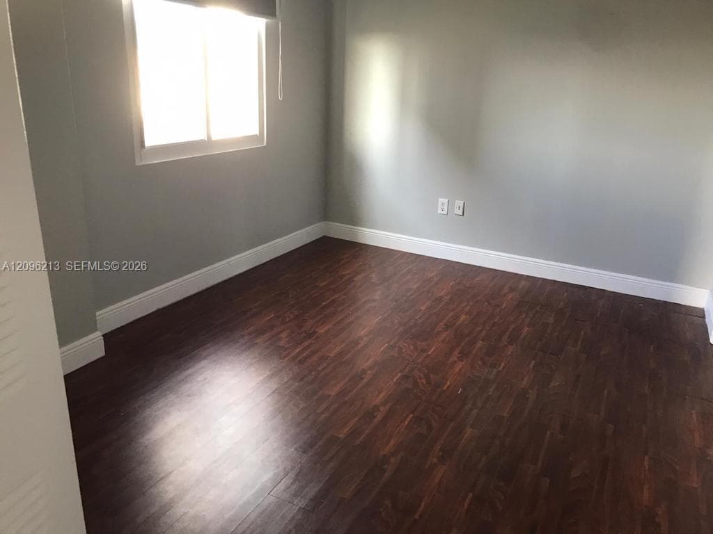 MADISON DOWNTOWN CONDO · #E-1009 in Miami - Photo 10