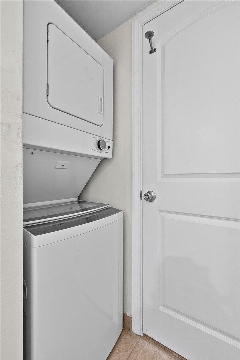 WASHER & DRYER