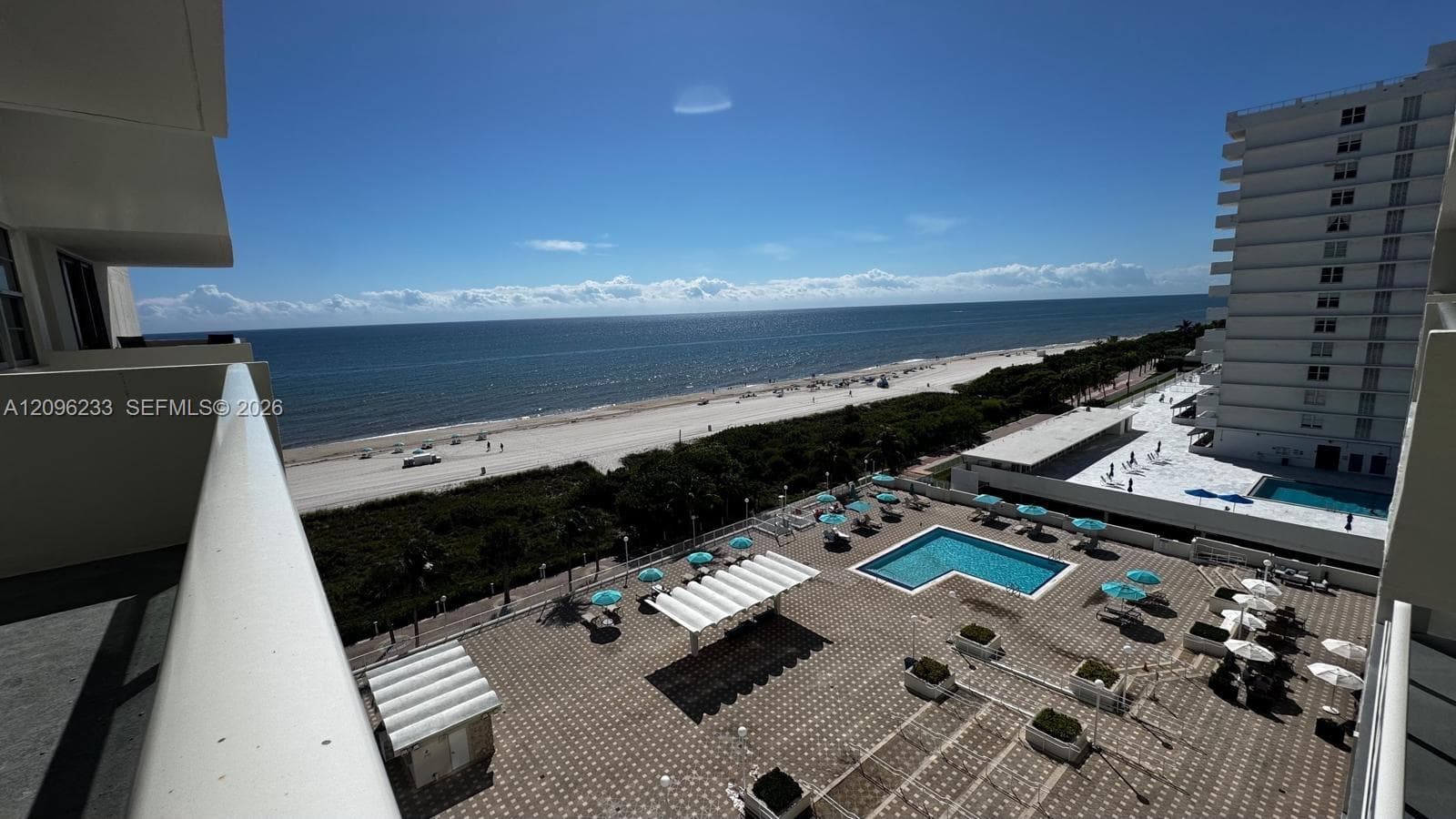 ARLEN BEACH CONDO · #912 in Miami Beach - Photo 18