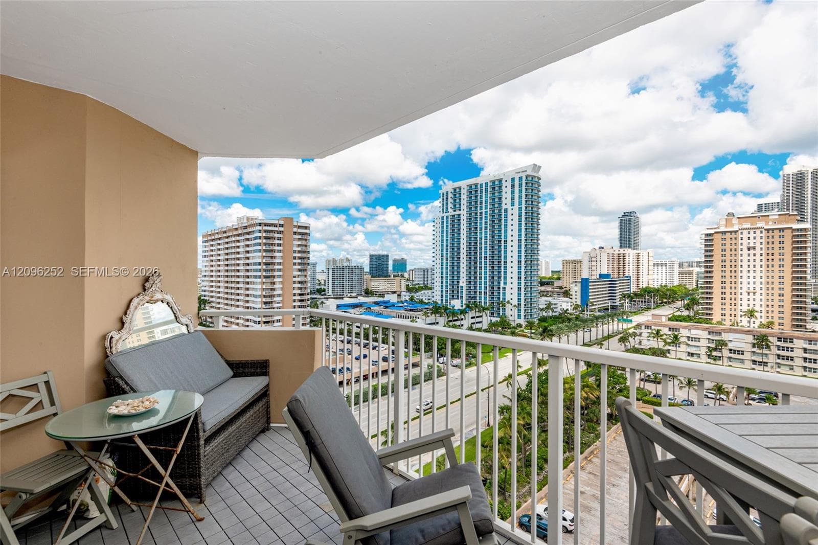 HEMISPHERES CONDO · #11K in Hallandale Beach - Photo 22