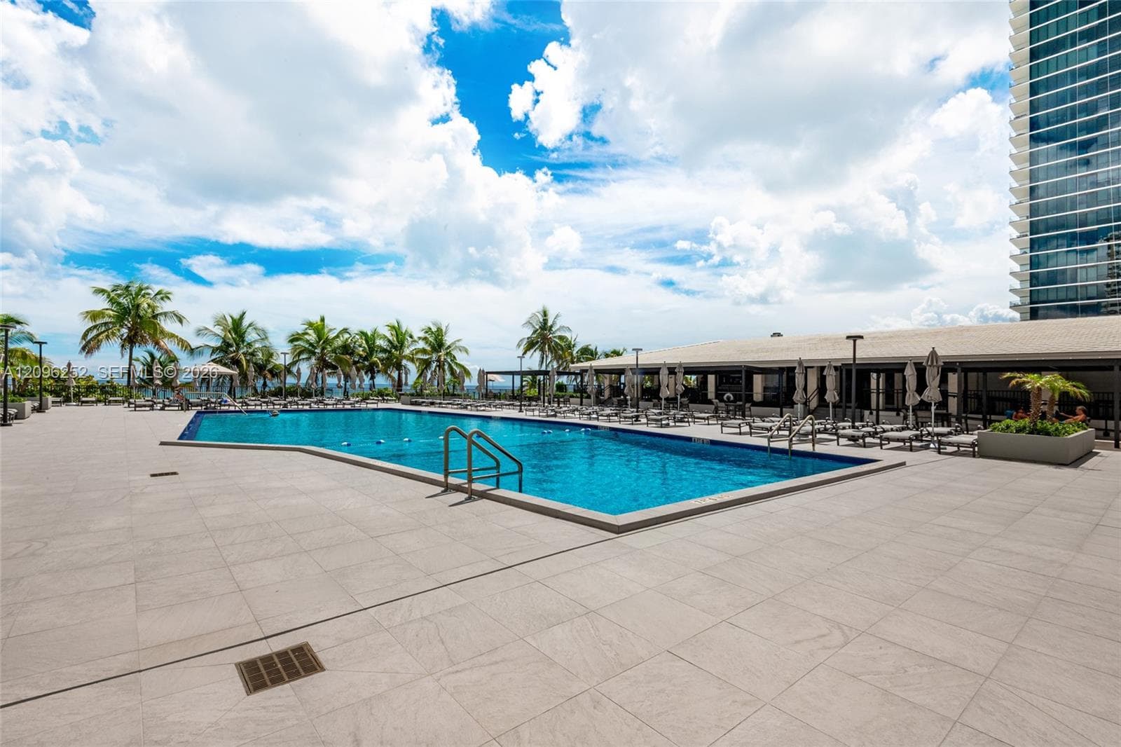 HEMISPHERES CONDO · #11K in Hallandale Beach - Photo 24