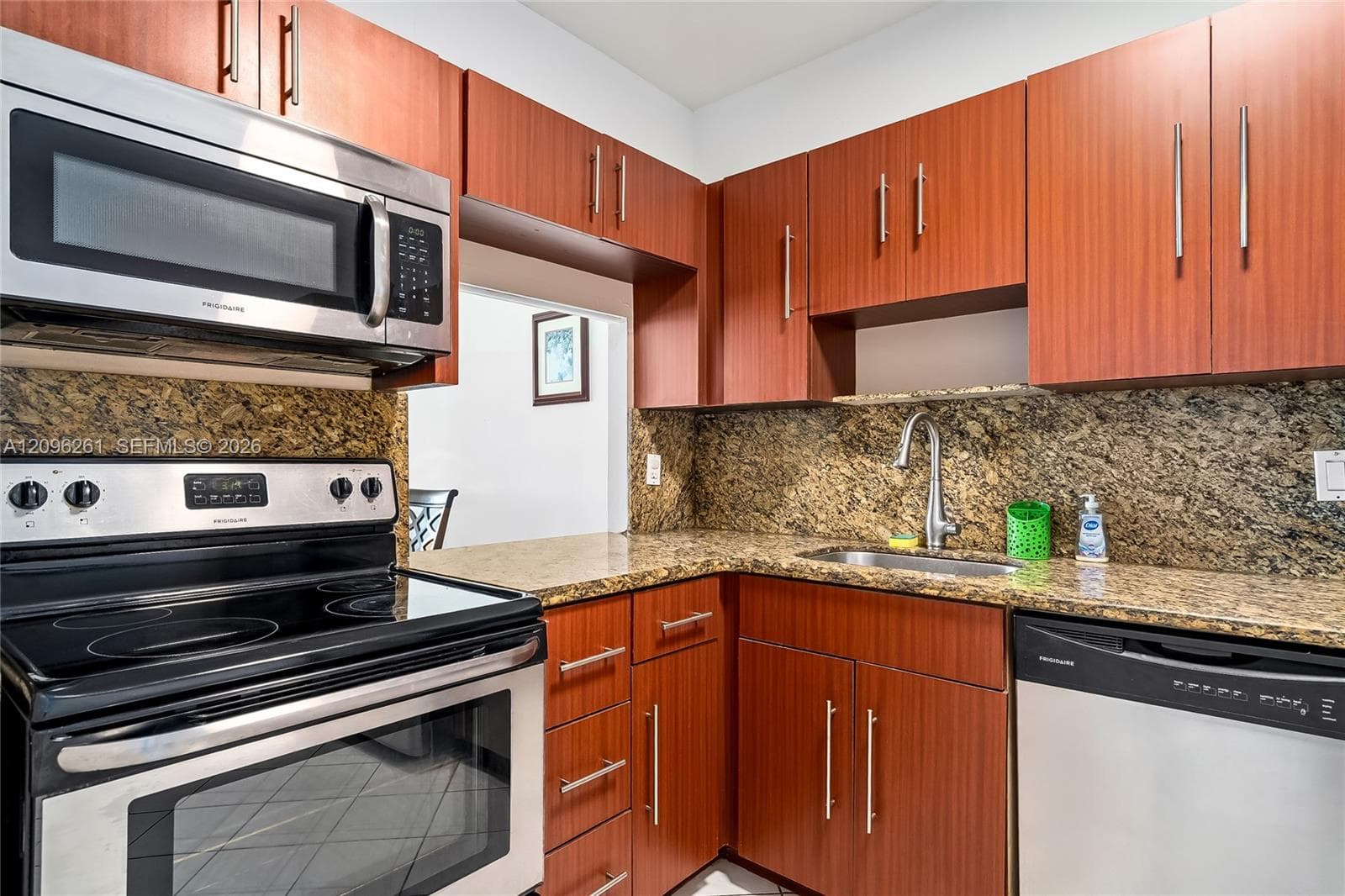 IMPERIAL TOWERS NORTH CON · #PH35 in Hallandale Beach - Photo 3
