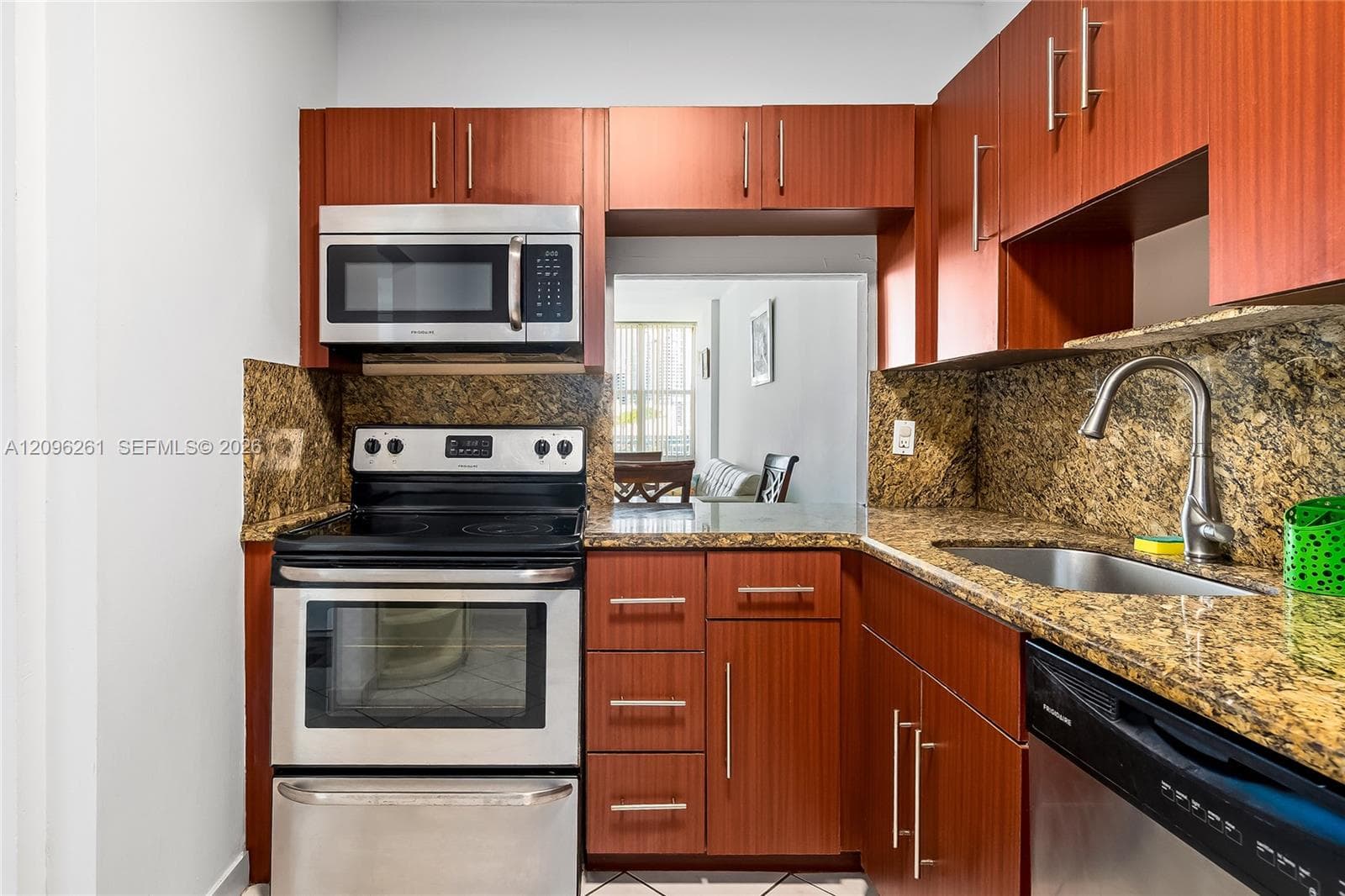 IMPERIAL TOWERS NORTH CON · #PH35 in Hallandale Beach - Photo 4
