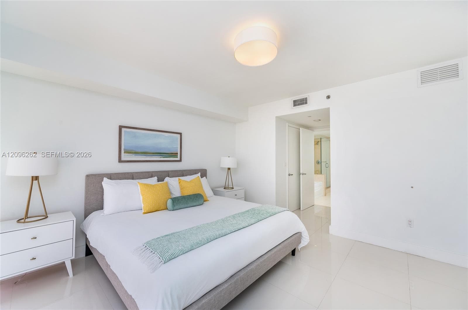 50 Biscayne · #3906 in Miami - Photo 4