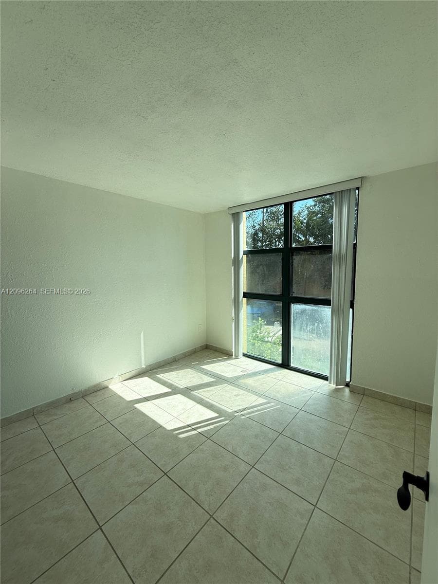 INTERNATIONAL PARK I CONDO · #208-1 in Miami - Photo 25