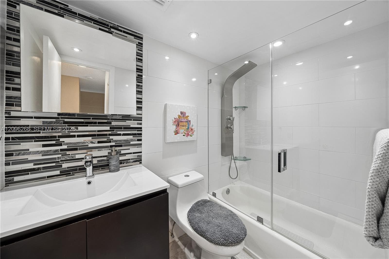 SPANISH VILLAS CONDO · #1410 in Miami - Photo 32