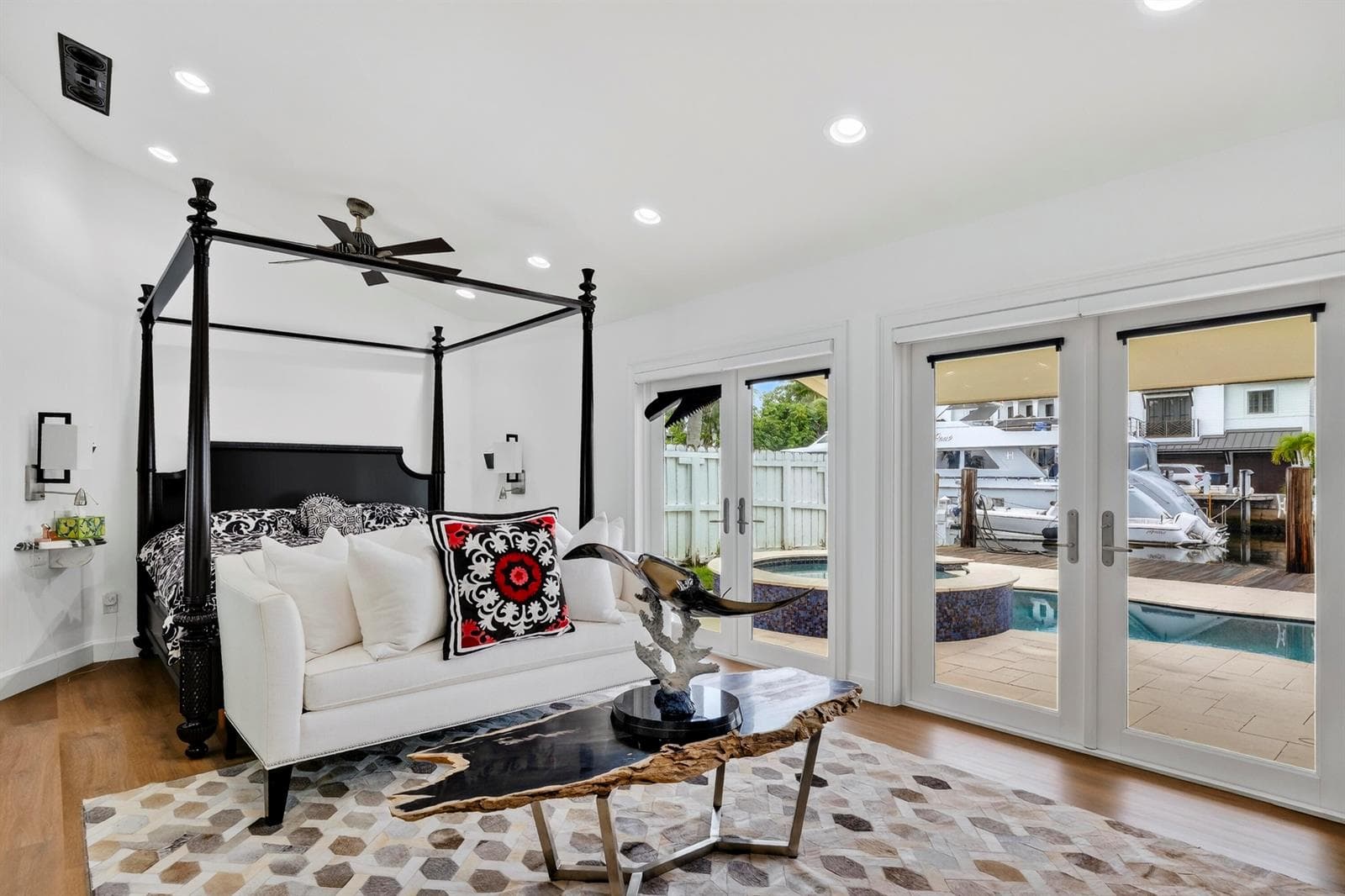 329 Isle of Capri Drive. Fort Lauderdale