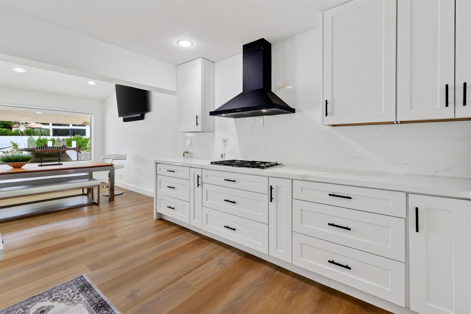 329 Isle of Capri Drive. Fort Lauderdale