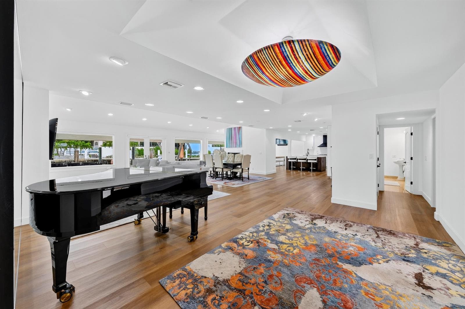 329 Isle of Capri Drive. Fort Lauderdale