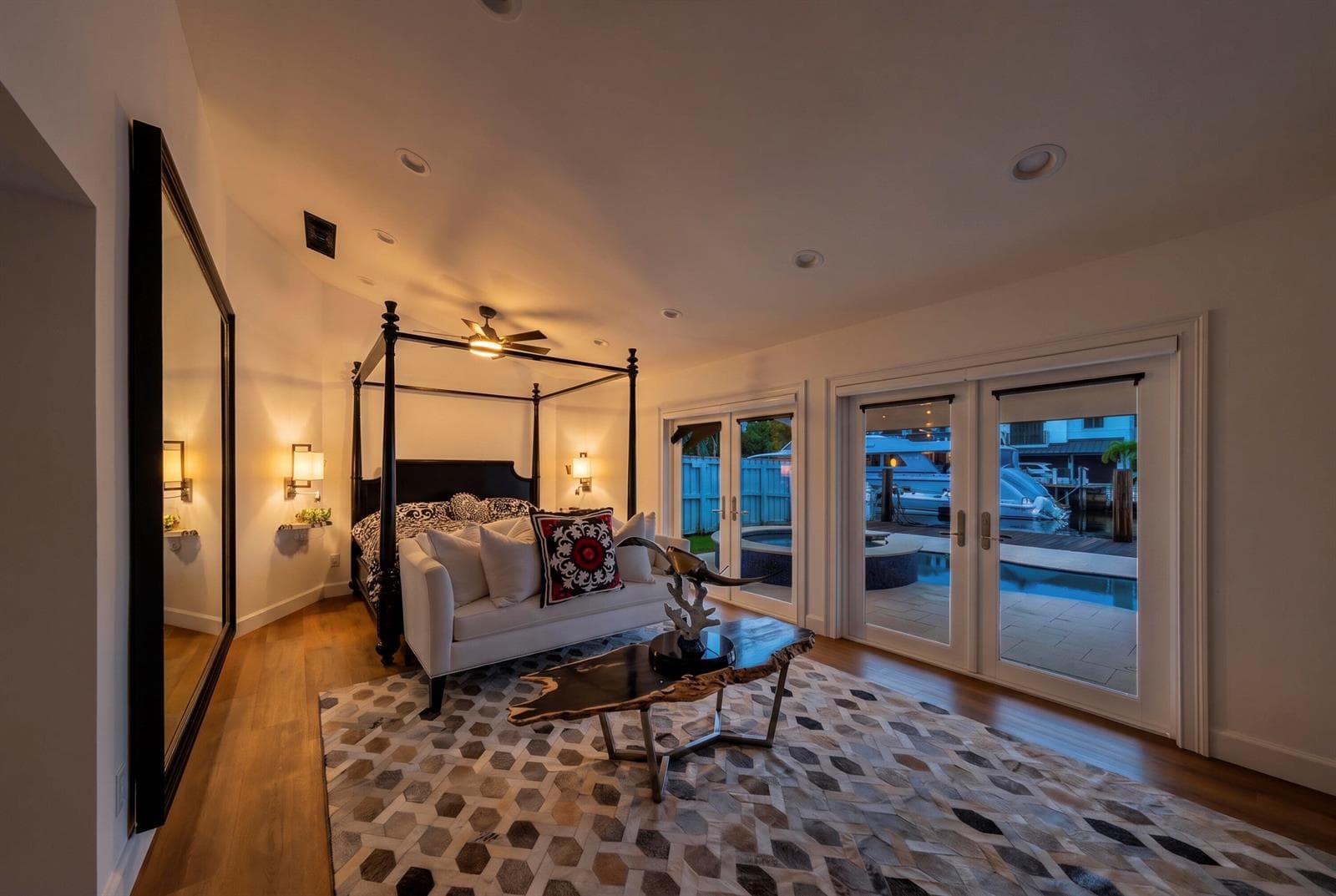 329 Isle of Capri Drive. Fort Lauderdale