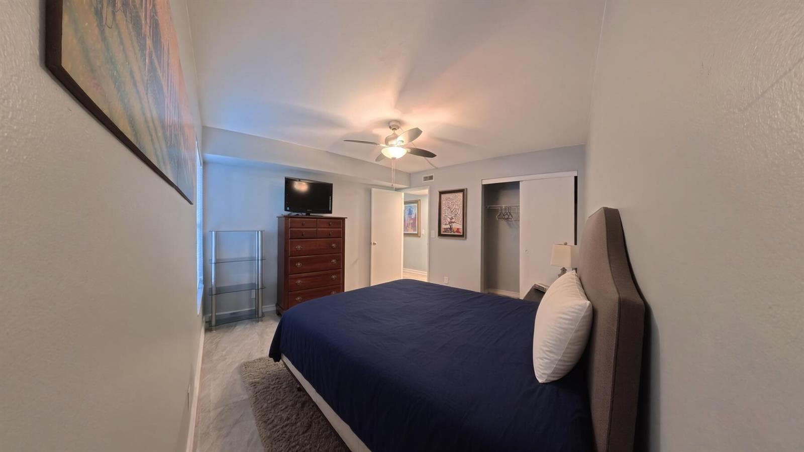 Second bedroom