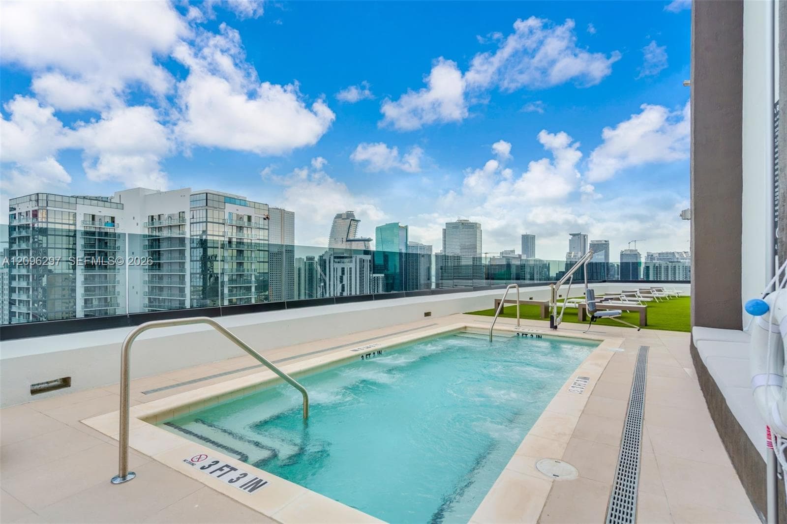 District 225 · #504 in Miami - Photo 28