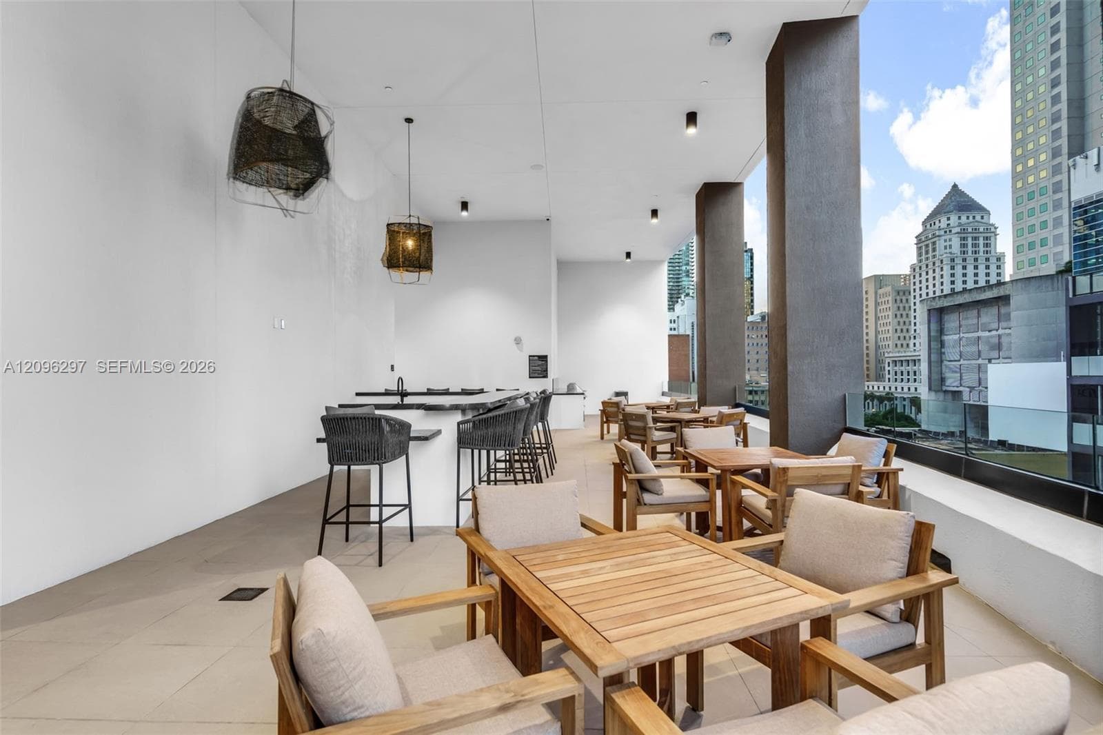 District 225 · #504 in Miami - Photo 38
