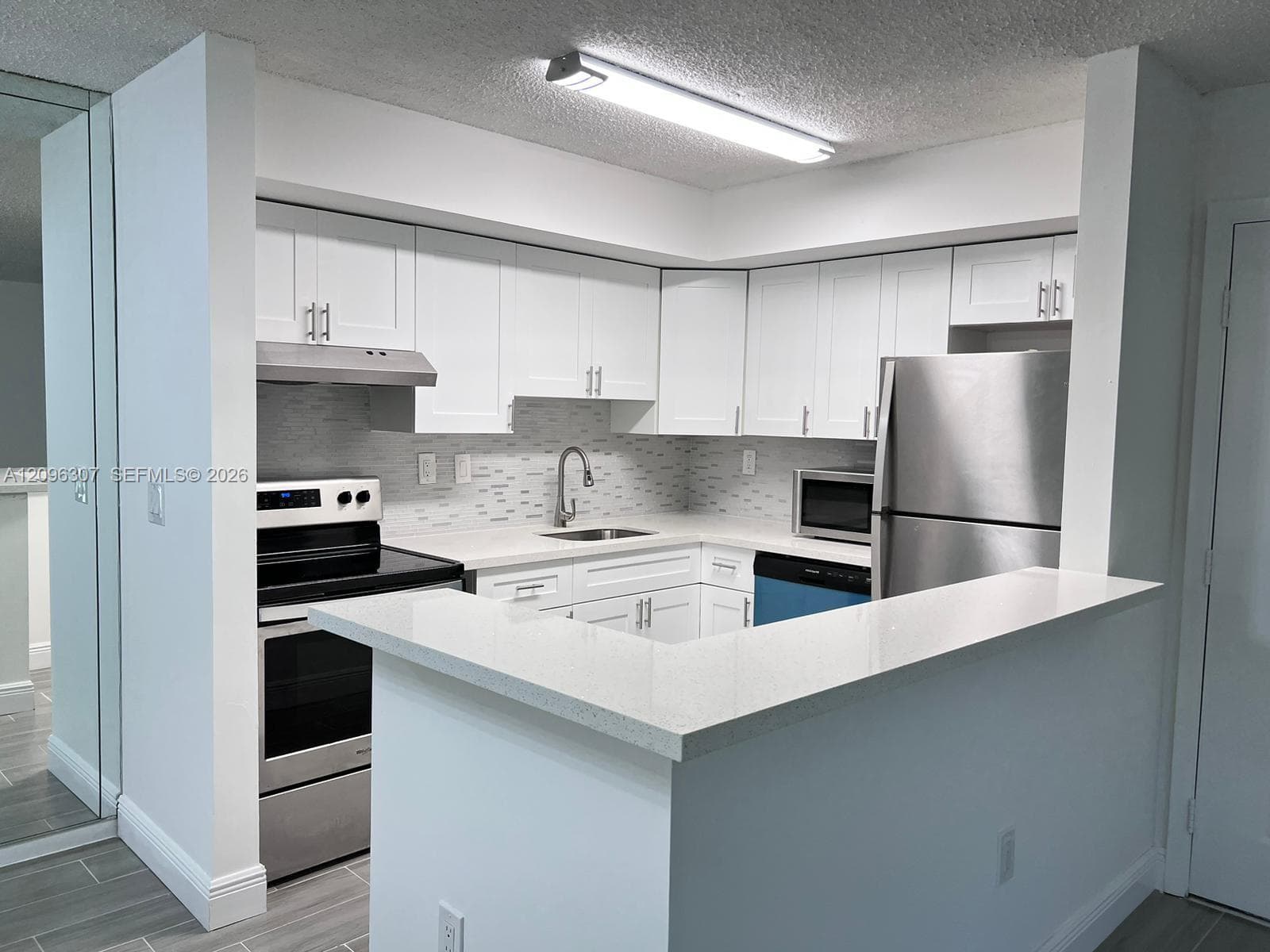 COUNTRYSIDE VILLAGE CONDO · #111 in Hialeah - Photo 2