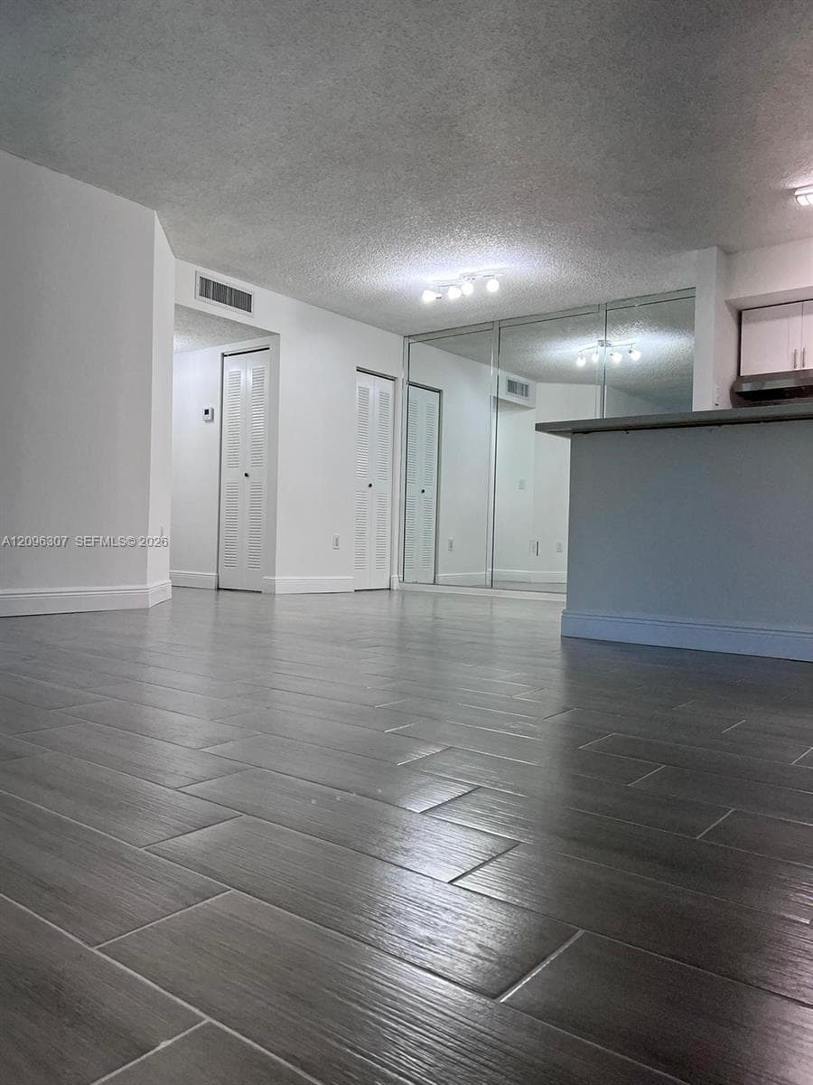COUNTRYSIDE VILLAGE CONDO · #111 in Hialeah - Photo 8