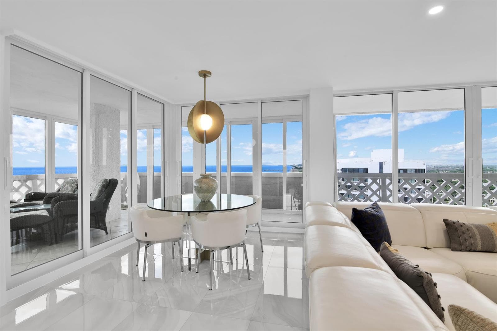 Living / Dining