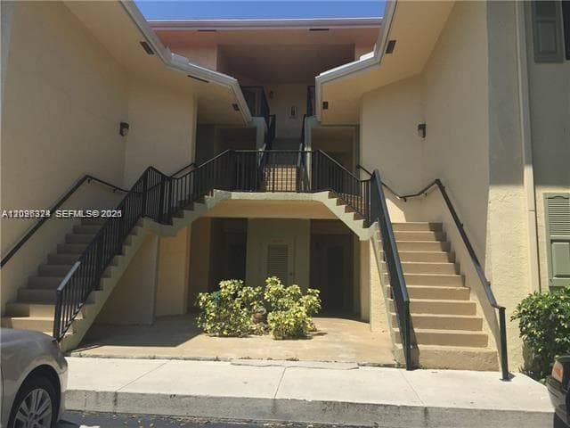 MARINA OAKS CONDO · #1107 in Fort Lauderdale - Photo 1