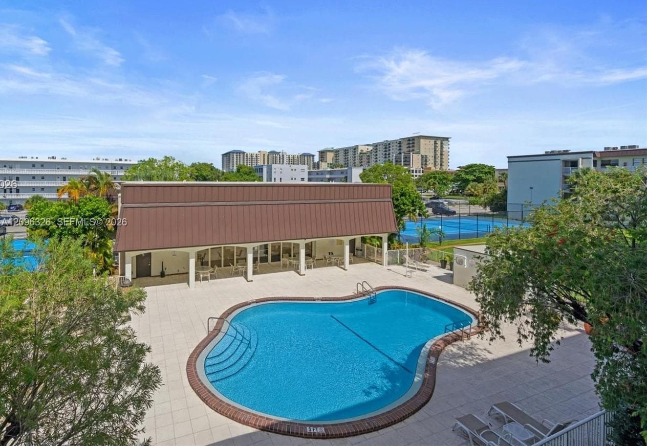 PALM VILLAGE CLUB CONDO · #225 in Dania Beach - Photo 1