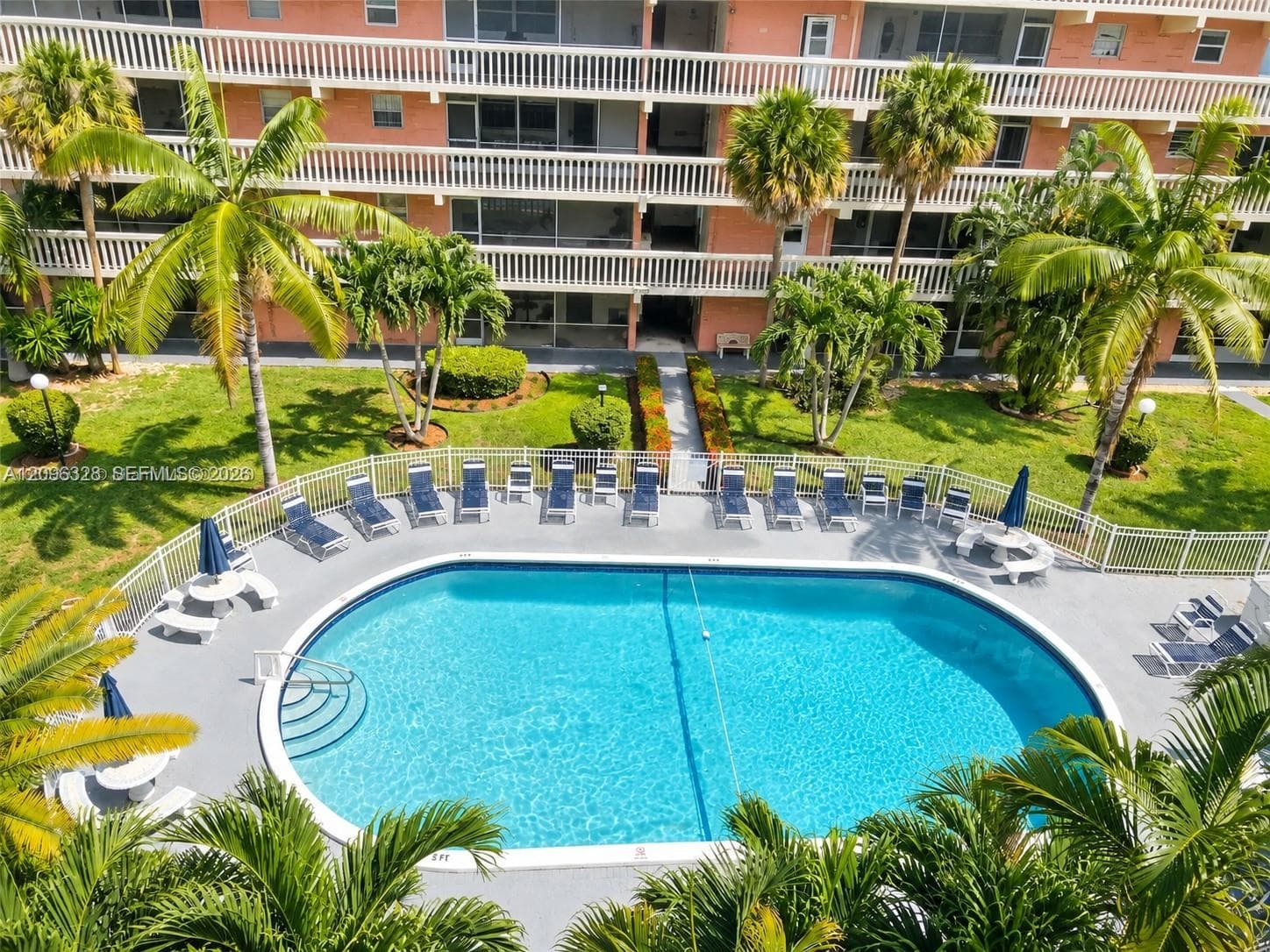 ELDORADO PLAZA WEST CONDO · #16E in Hallandale Beach - Photo 11