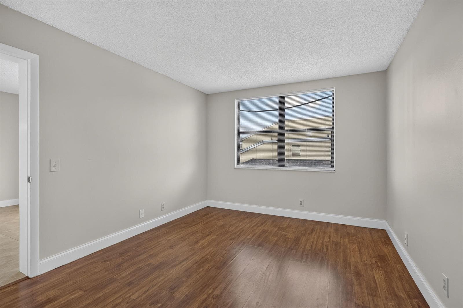 25-web-or-mls-BS1A3810