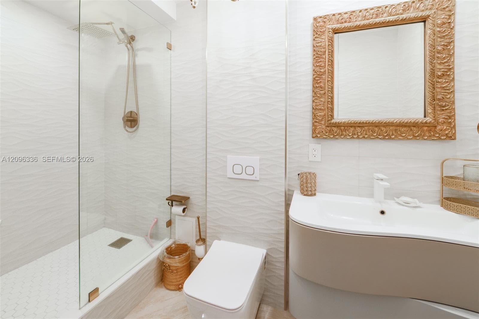 HEMISPHERES CONDO · #18D in Hallandale Beach - Photo 14