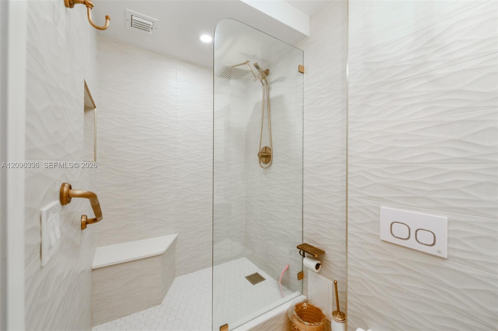 HEMISPHERES CONDO · #18D in Hallandale Beach - Photo 15
