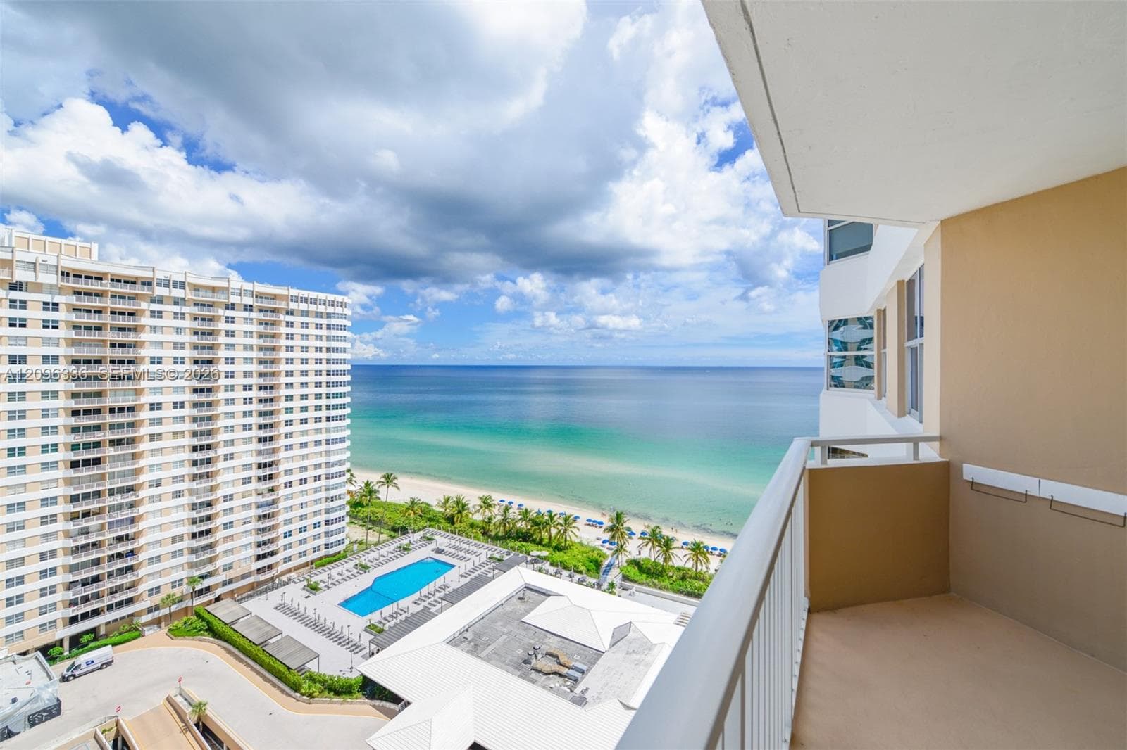 HEMISPHERES CONDO · #18D in Hallandale Beach - Photo 31