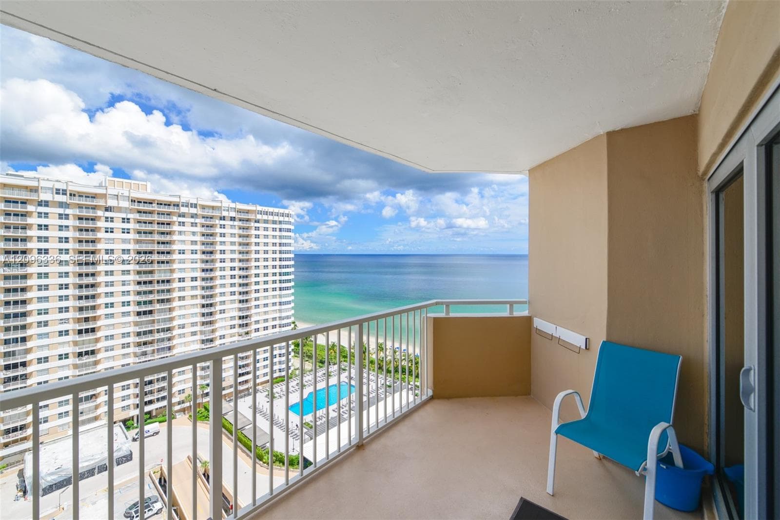 HEMISPHERES CONDO · #18D in Hallandale Beach - Photo 29