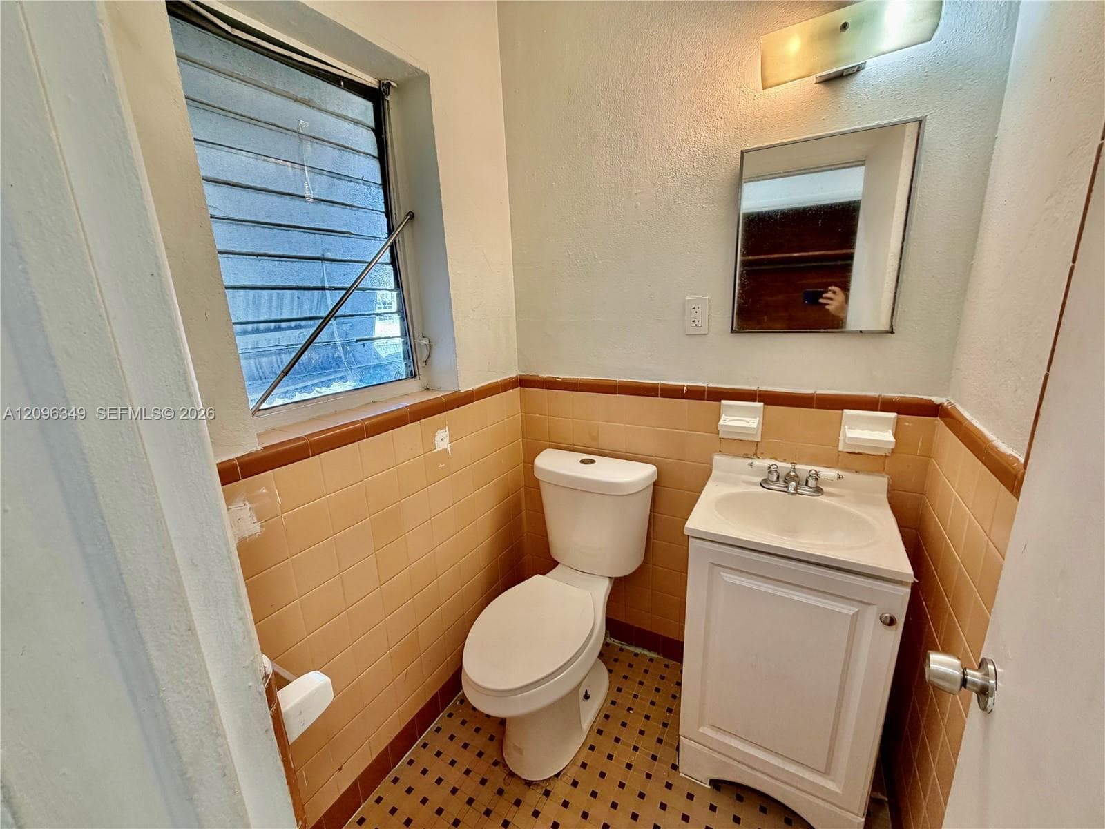 2041 Jackson st · #2 in Hollywood - Photo 9