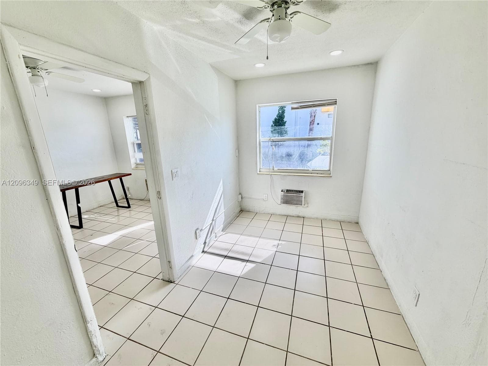 2041 Jackson st · #2 in Hollywood - Photo 15