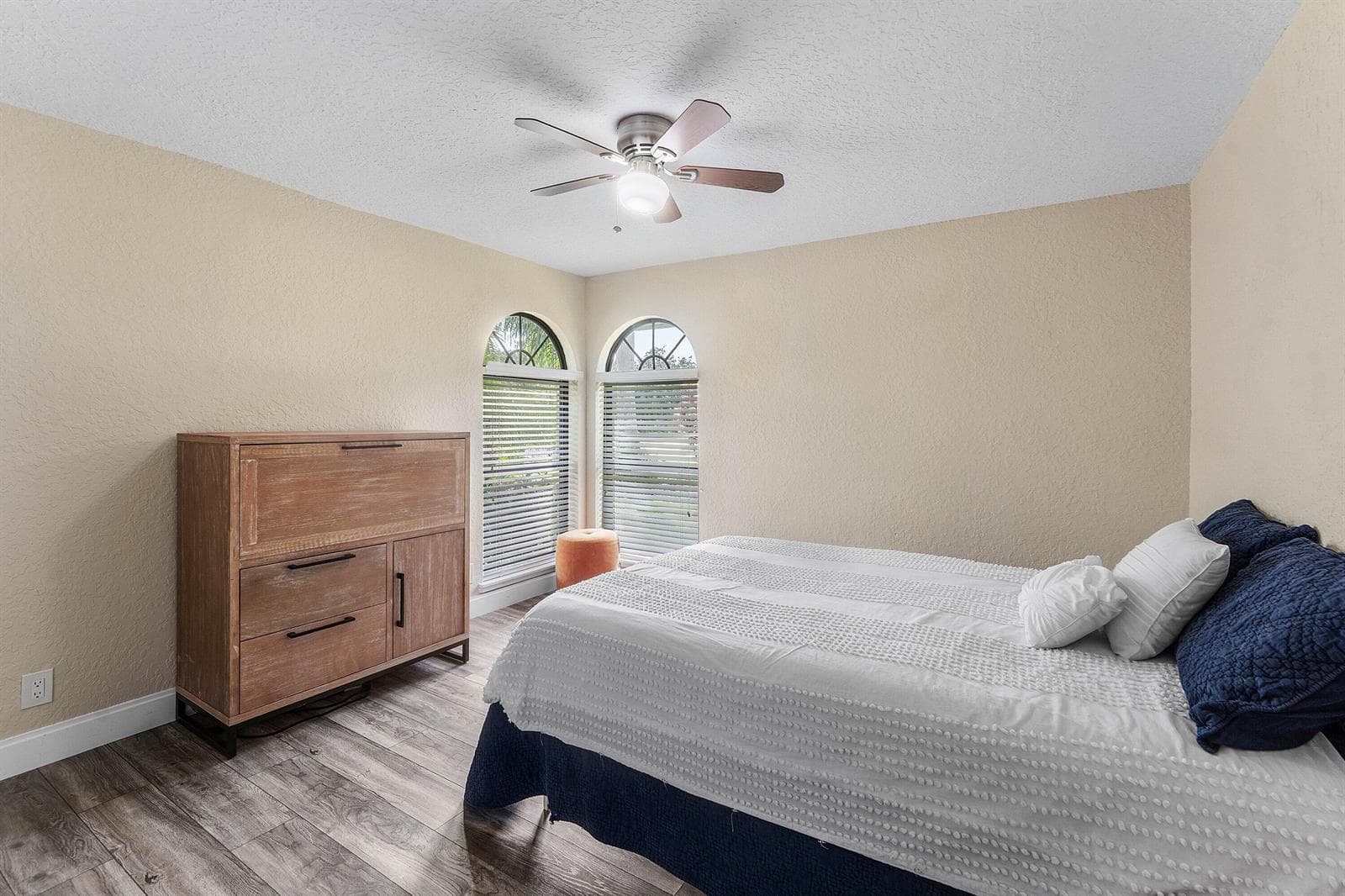 073-13853SheffieldStreet-Wellington-FL-3