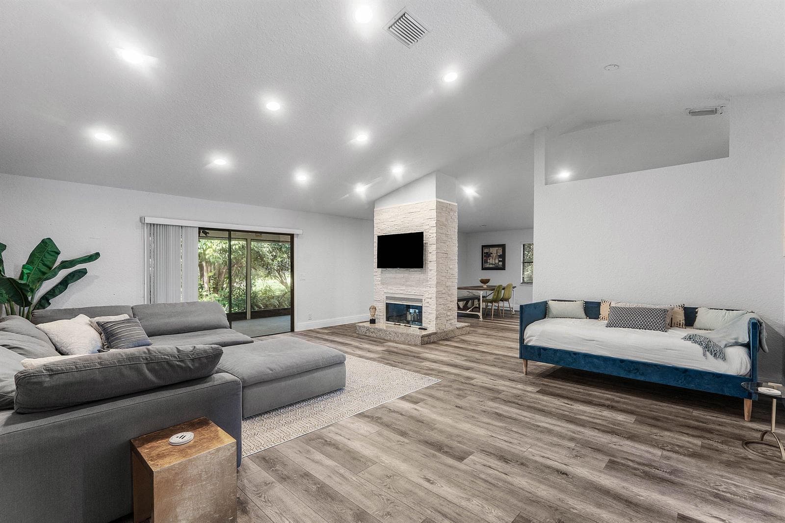 054-13853SheffieldStreet-Wellington-FL-3
