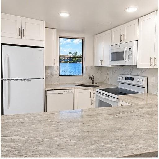 VISTA ALEGRE TOWNHOMES CO · #102 in Hialeah - Photo 6