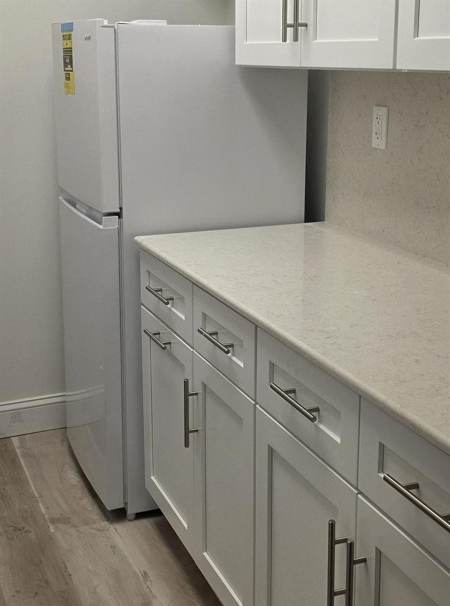 B-111 Kitchen2