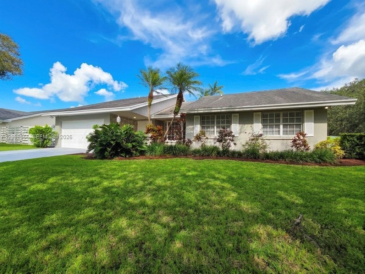 14863 SW 152nd Pl photo 2