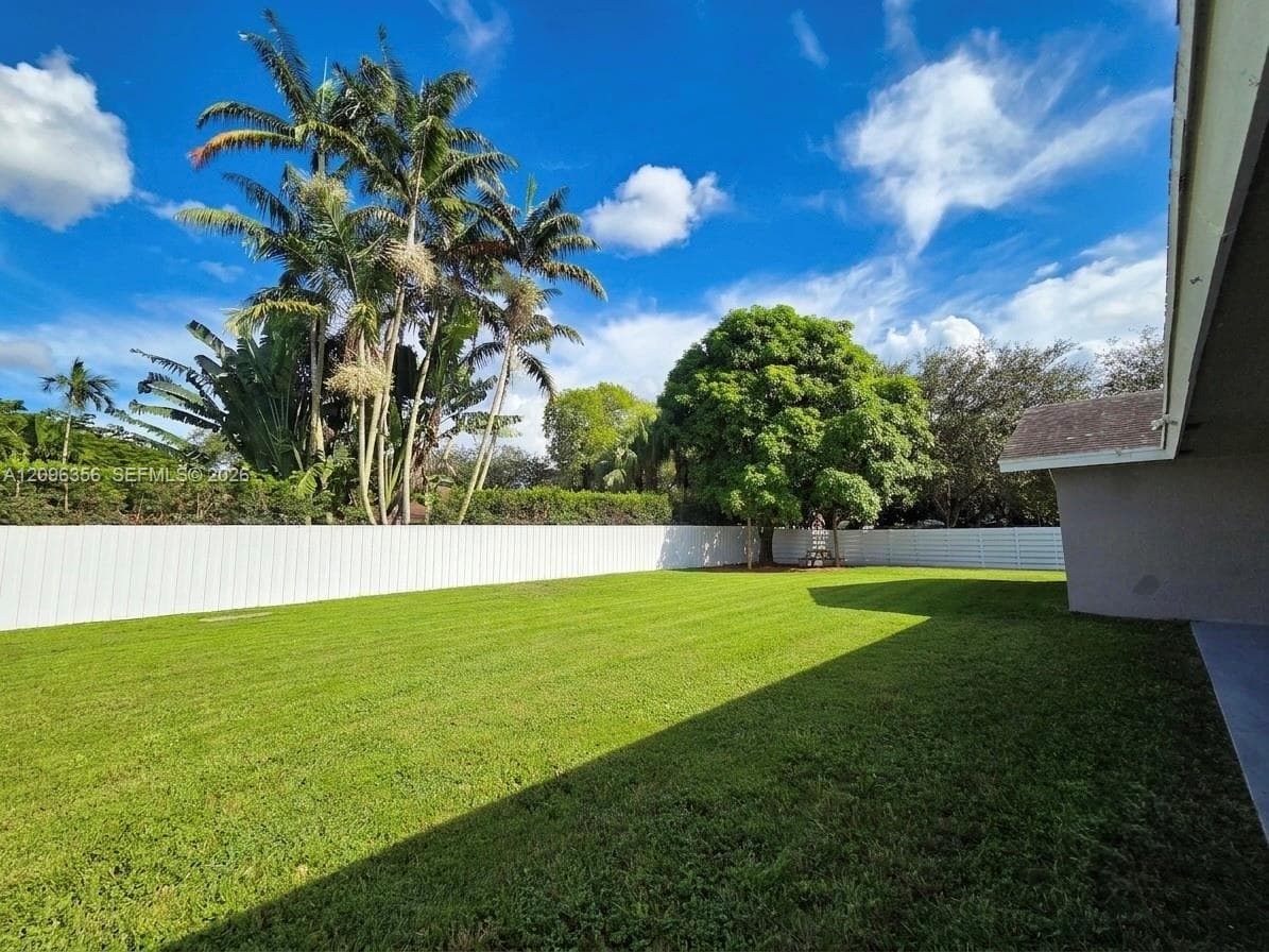14863 SW 152nd Pl photo 28