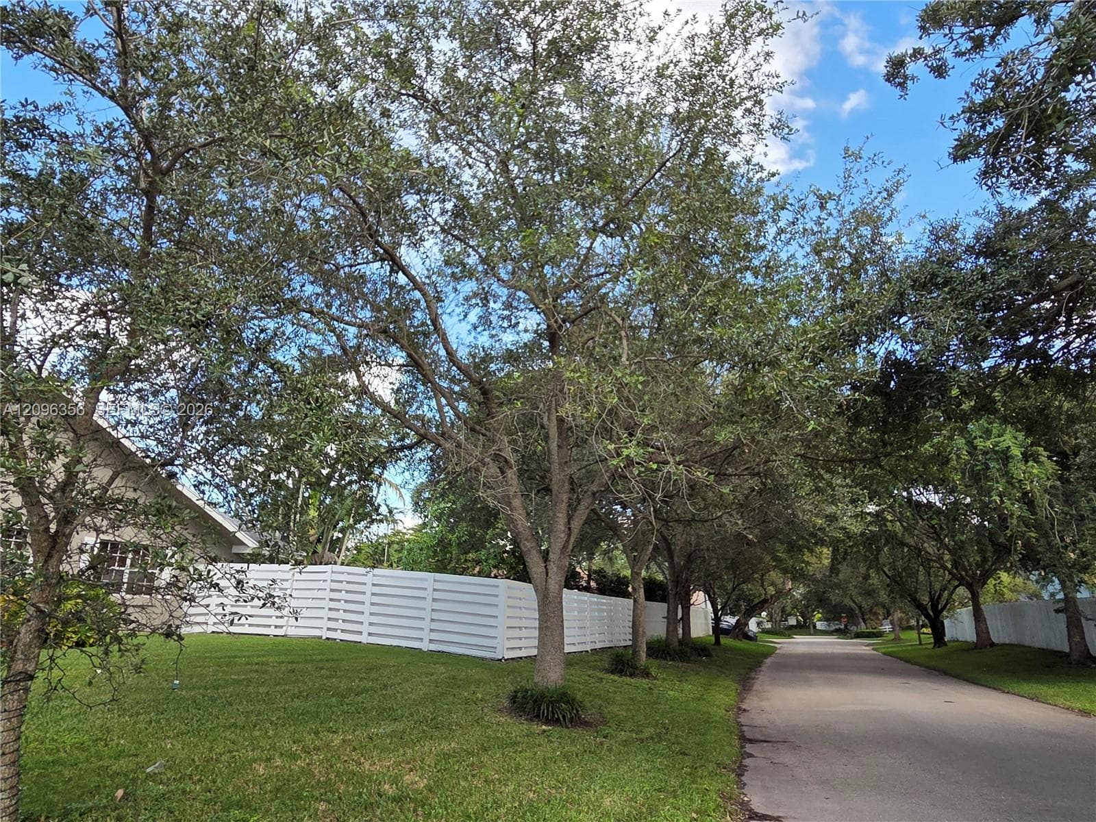14863 SW 152nd Pl photo 5