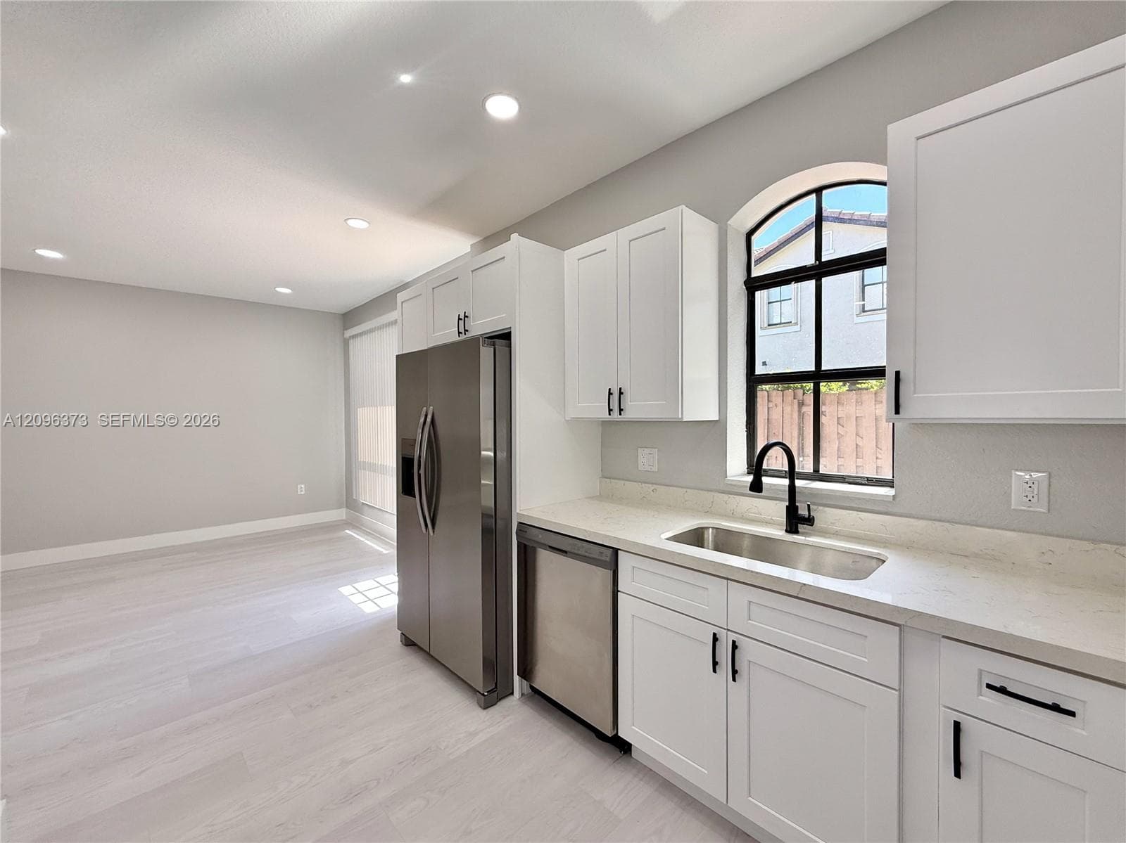 10392 NW 31st Ter photo 17