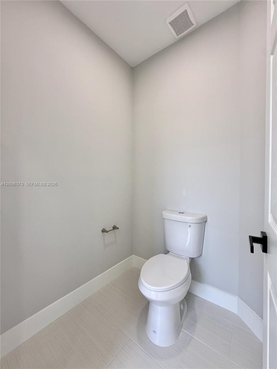 10392 NW 31st Ter photo 28