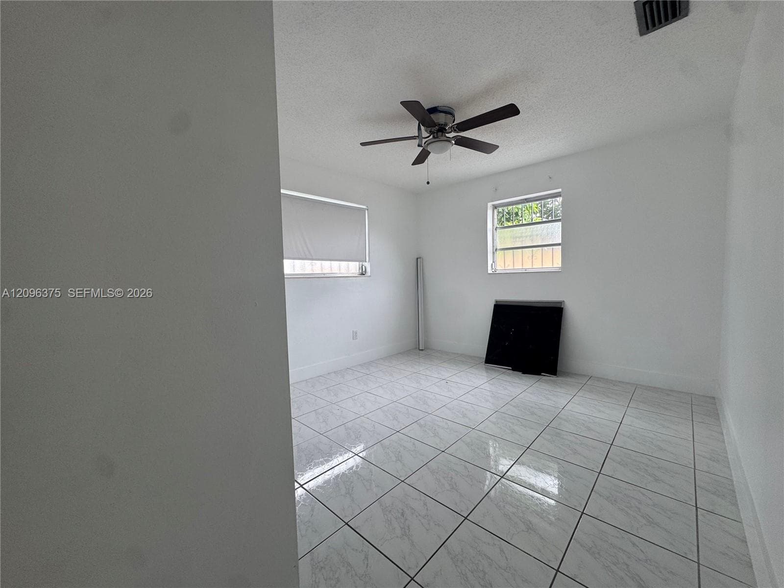 1320 W 37th St photo 8