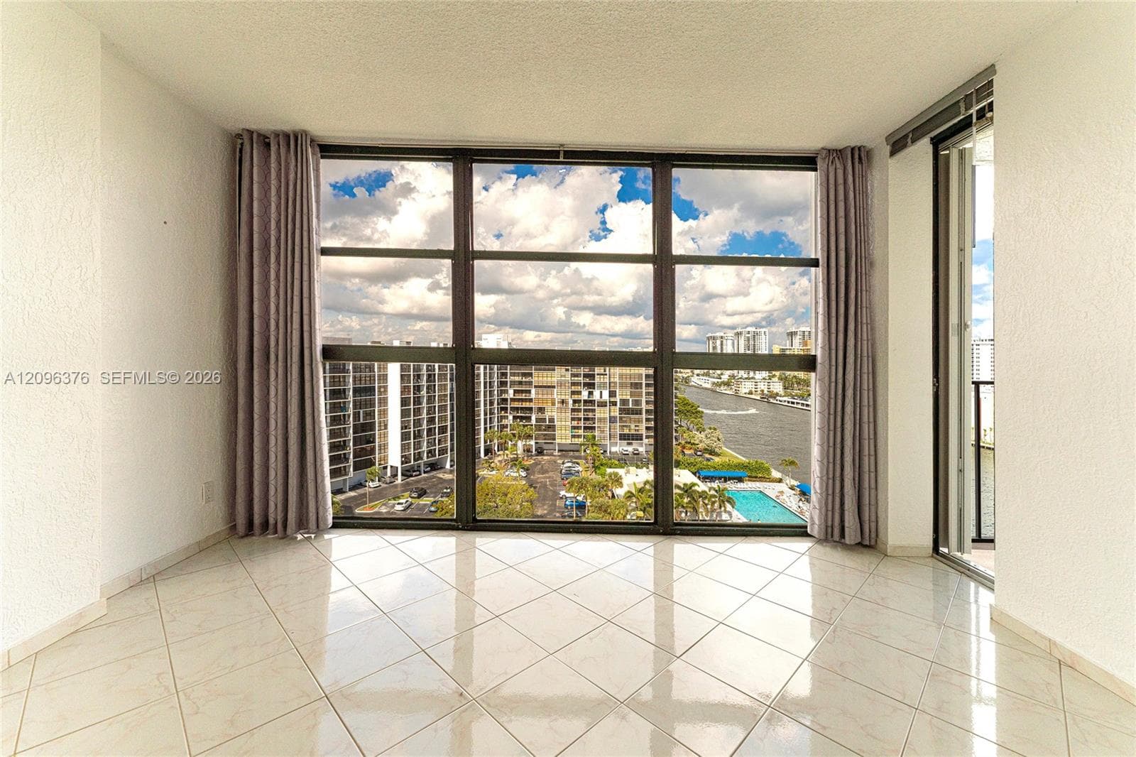 TOWERS OF OCEANVIEW EAST · #1117 in Hallandale Beach - Photo 5
