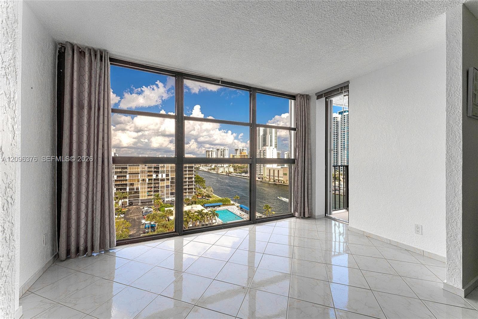 TOWERS OF OCEANVIEW EAST · #1117 in Hallandale Beach - Photo 4