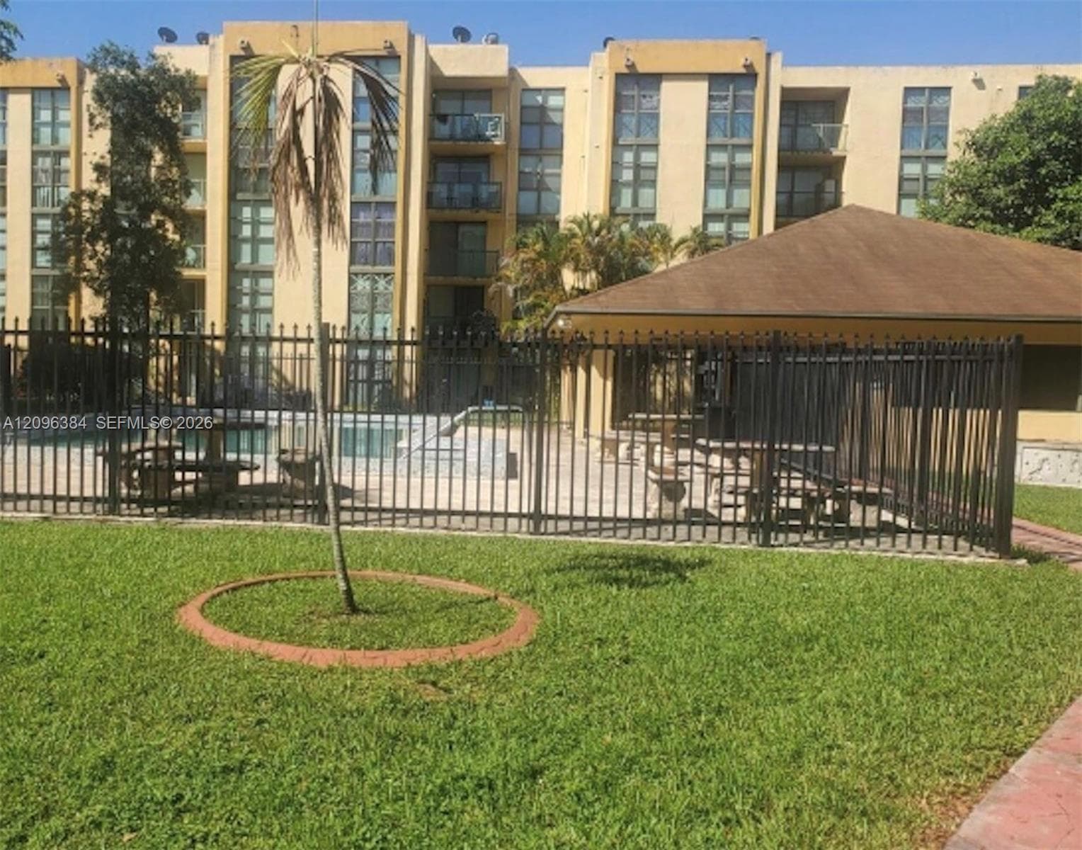 Community pool