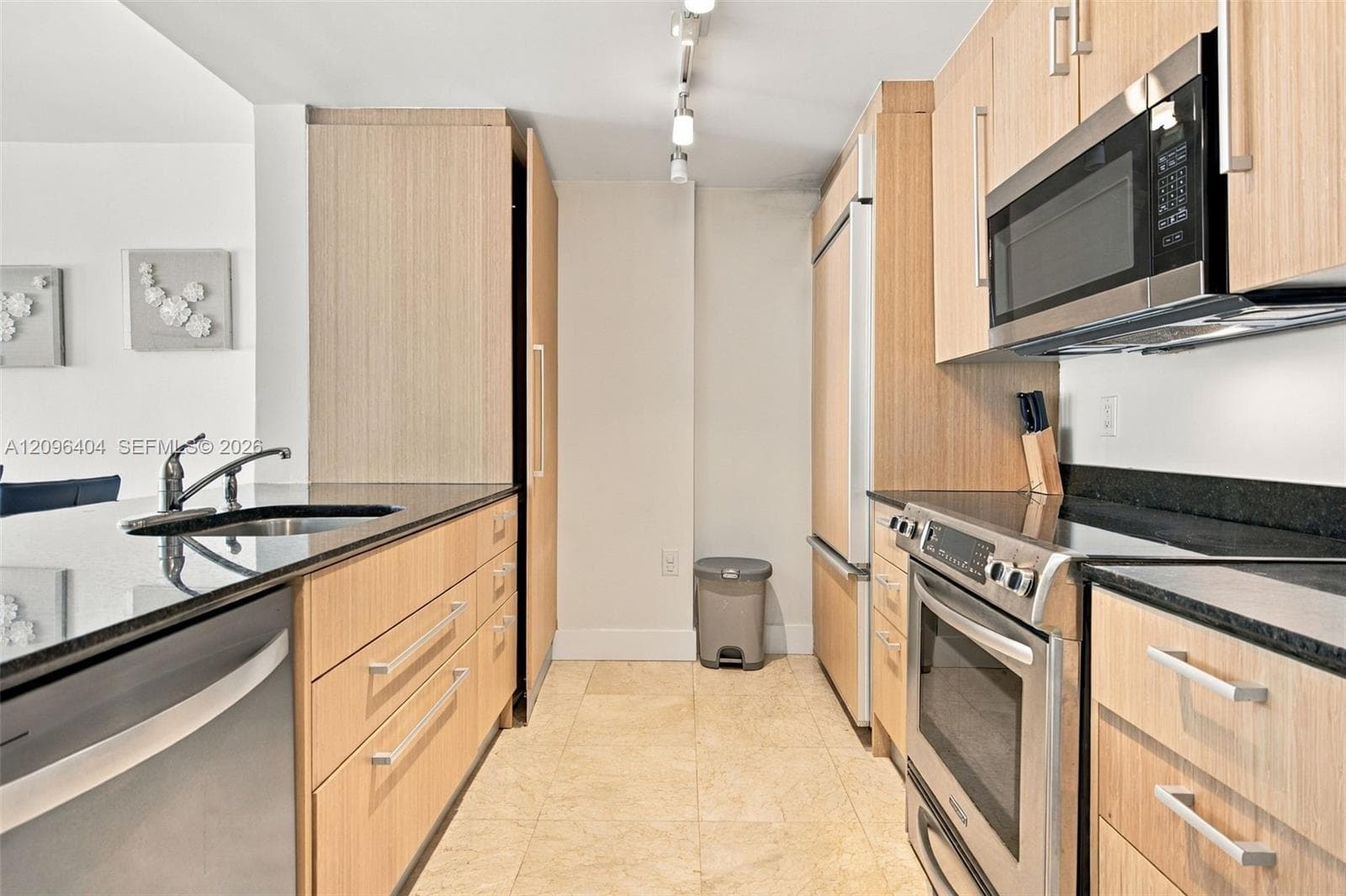 Harbour House · #1412 in Bal Harbour - Photo 7