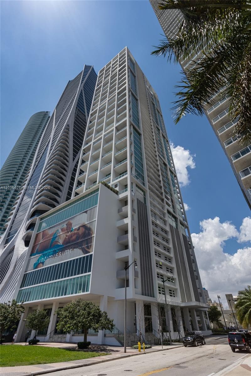Ten Museum Park · #3704 in Miami - Photo 45