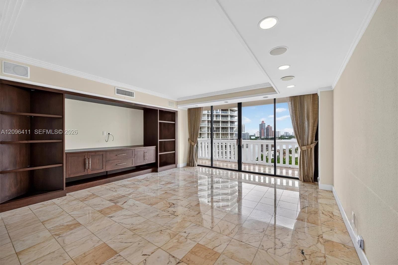 2000 Williams Island · #1103 in Aventura - Photo 3